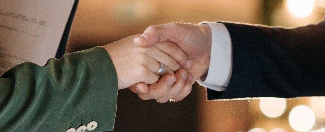 Salário em inglês: vocabulário e frases para falar de salário e negociar