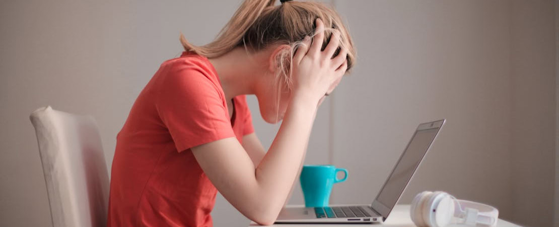 Falar inglês sem vergonha: como praticar conversação pelo celular